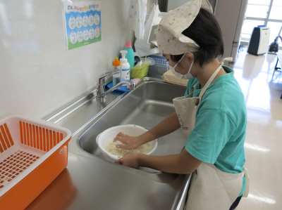 R6.9.7　料理教室（おにぎらず）